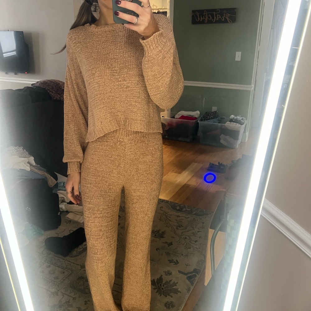 Two Piece Comfy Set - image 3